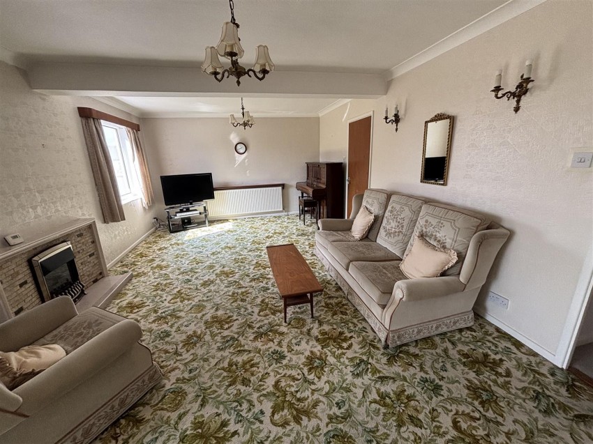 Images for Salcombe Drive, Glenfield, Leicester