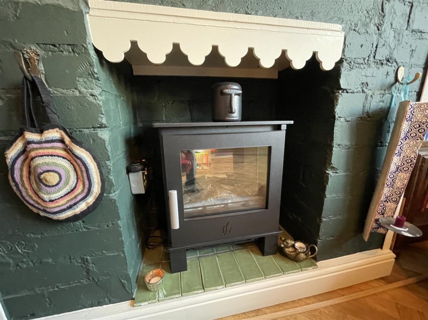 Images for Overdale Avenue, The Brantings