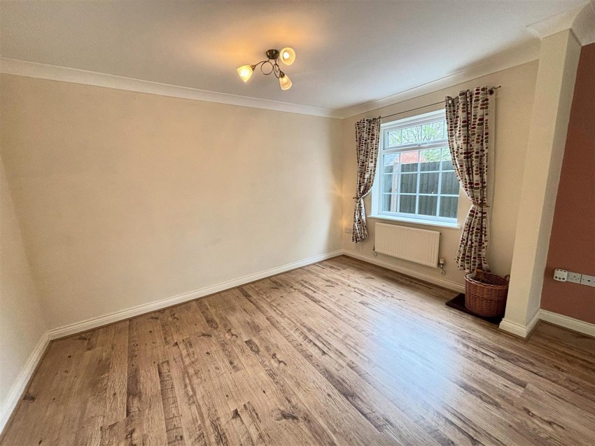 Images for The Elms, Markfield