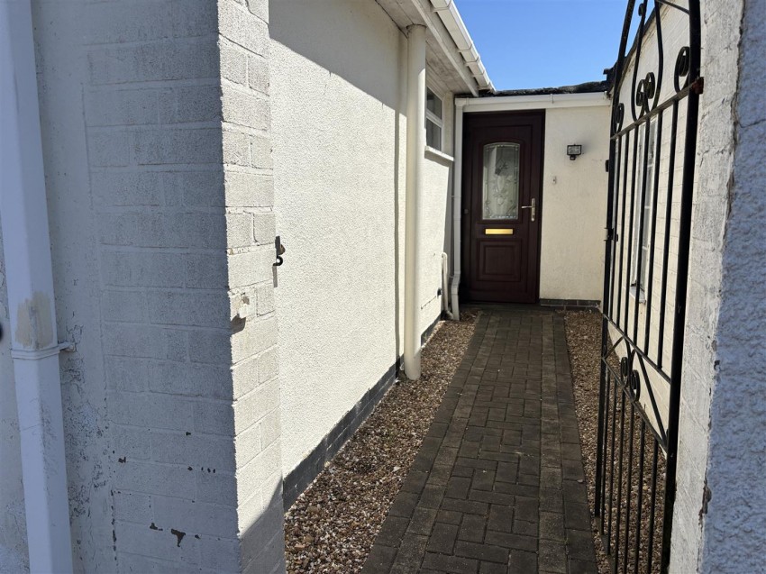 Images for Chestnut Road, Glenfield, Leicester