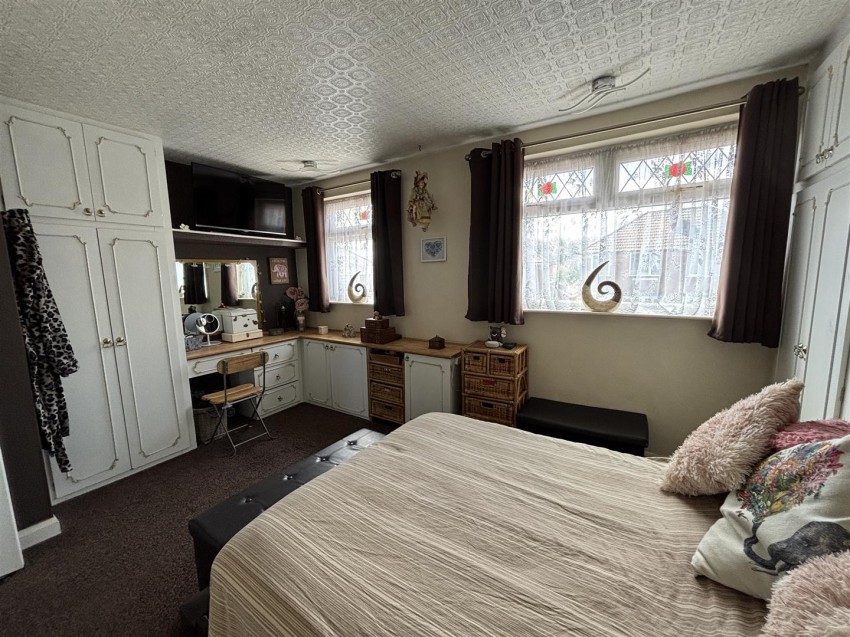 Images for Henley Crescent, Braunstone Town