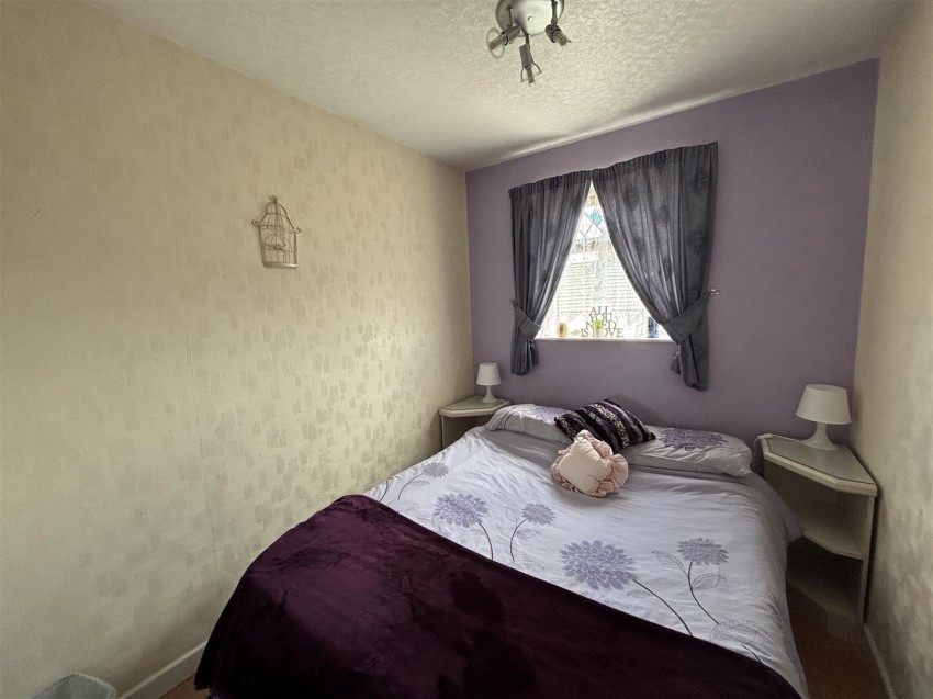 Images for Henley Crescent, Braunstone Town