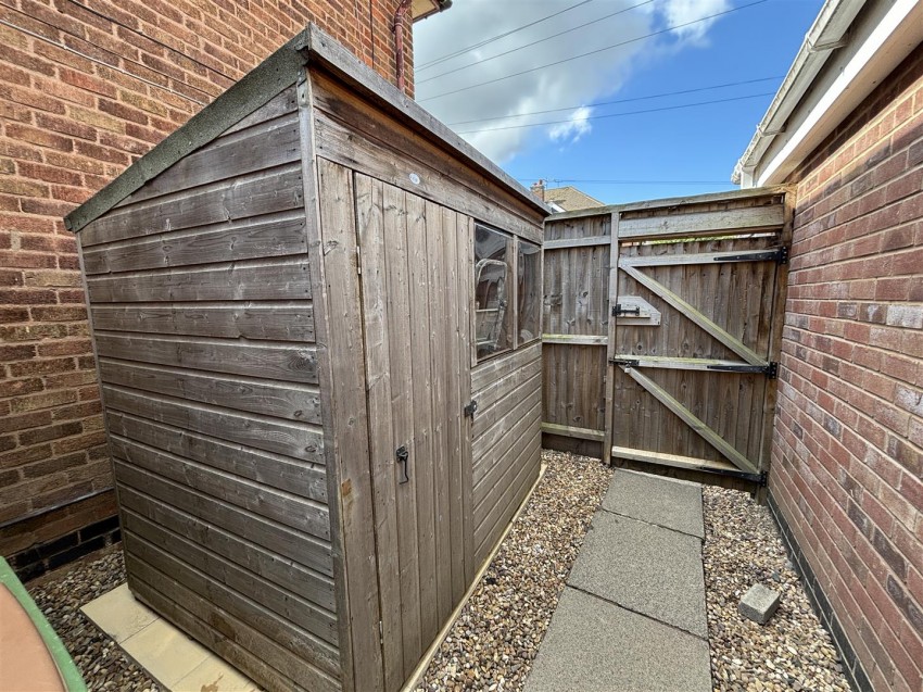 Images for Wellesbourne Drive, Glenfield, Leicester