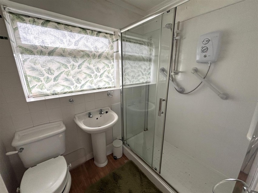 Images for Salcombe Drive, Glenfield, Leics