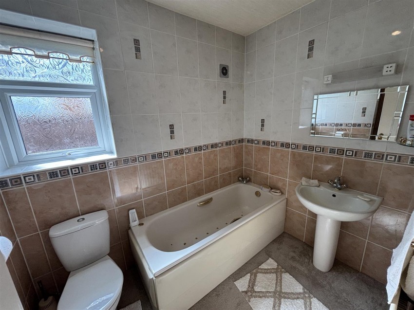 Images for Overdale Avenue, Glenfield, Leicester