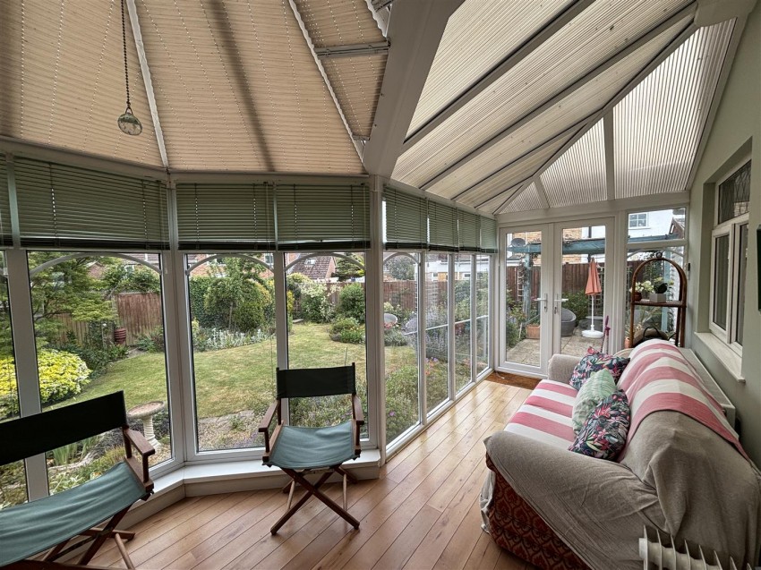 Images for Wellesbourne Drive, Glenfield, Leicester