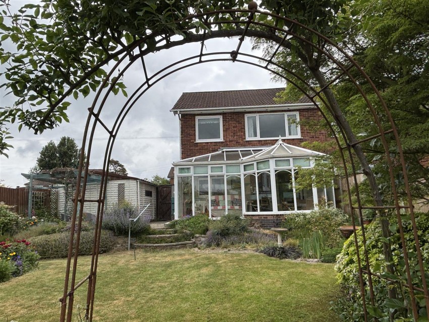 Images for Wellesbourne Drive, Glenfield, Leicester