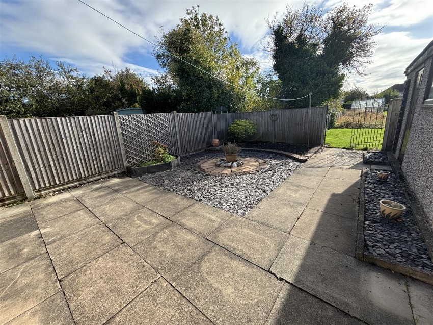 Images for Ernee Close, Glenfield, Leicester