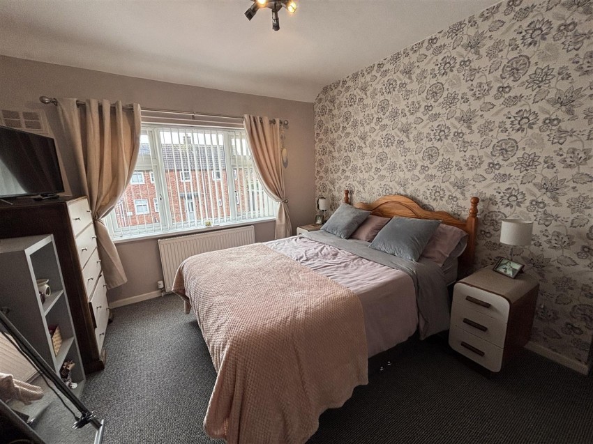 Images for Pickwell Close, New Parks