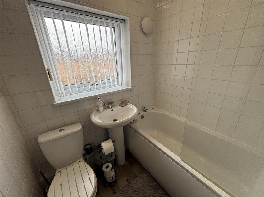 Images for Pickwell Close, New Parks