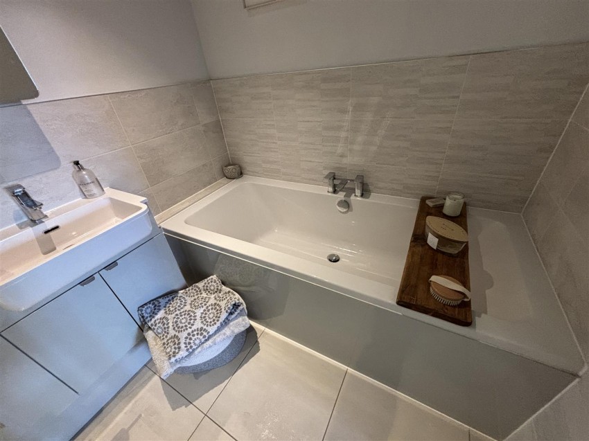 Images for Warwick Close, Thornton