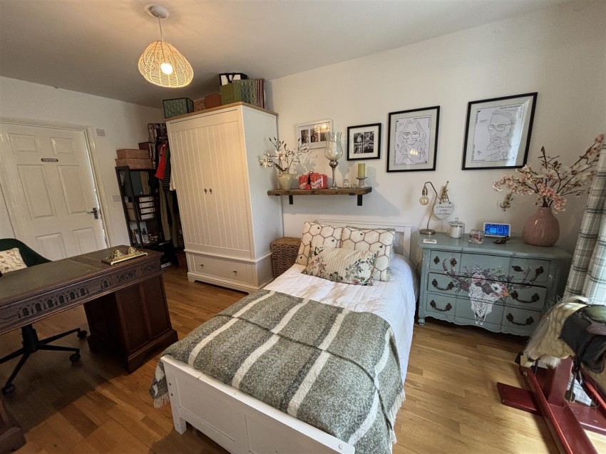 Images for Warwick Close, Thornton