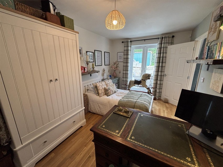 Images for Warwick Close, Thornton