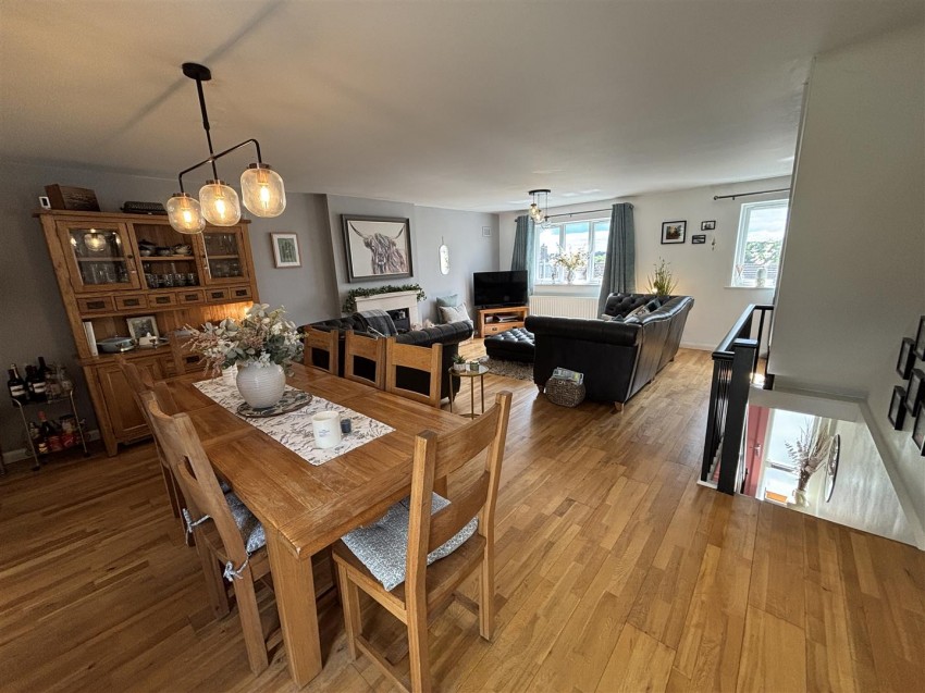 Images for Warwick Close, Thornton