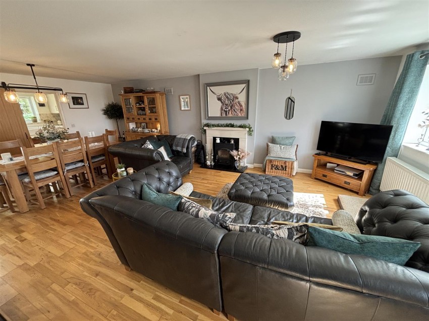 Images for Warwick Close, Thornton