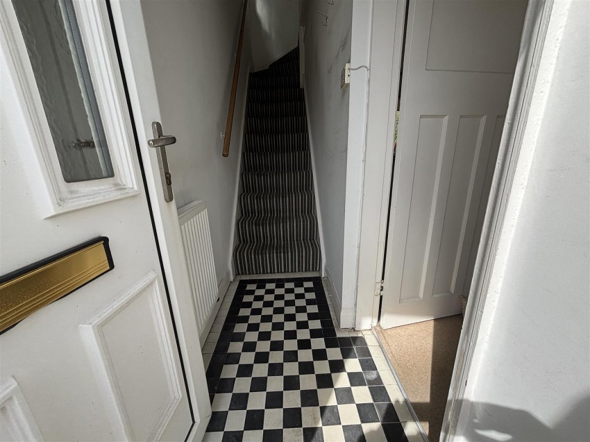 Images for Henley Crescent, Braunstone Town